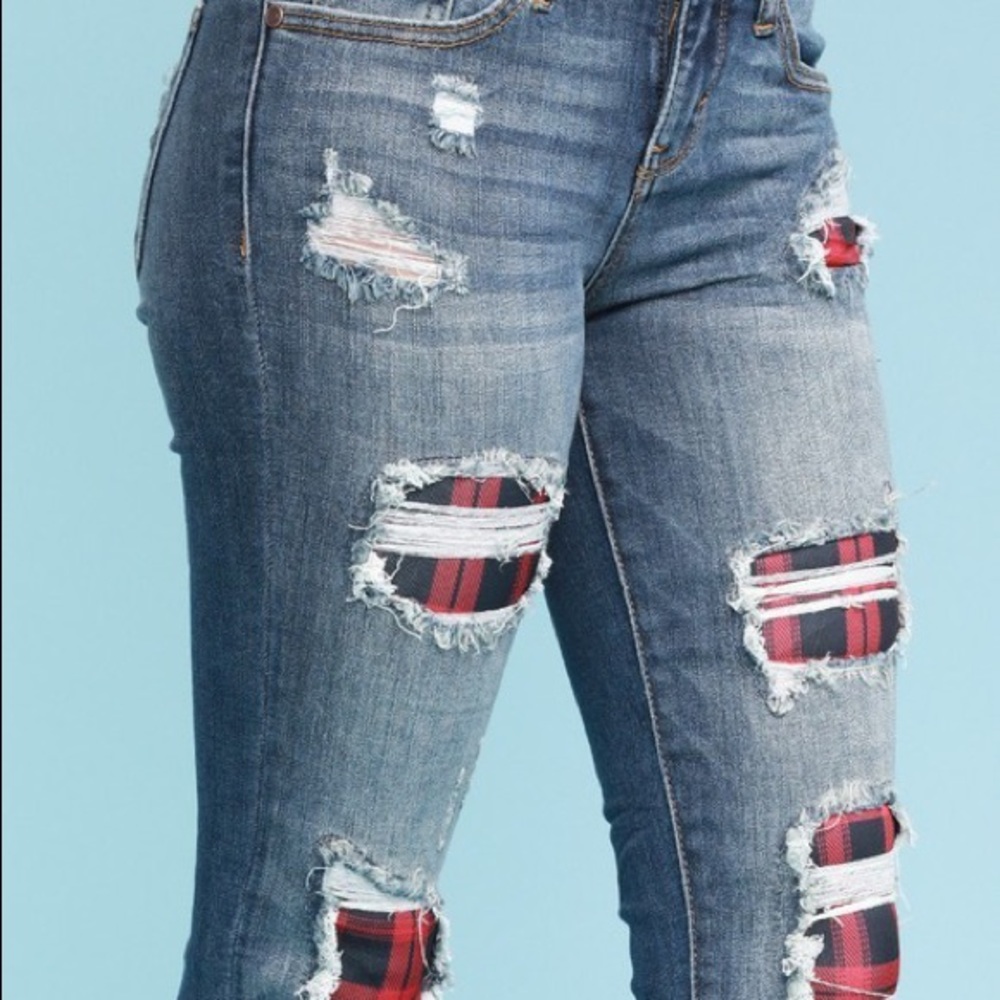 Judy Blue Buffalo Plaid Patch Skinny Ankle Jeans - Picture 3 of 6